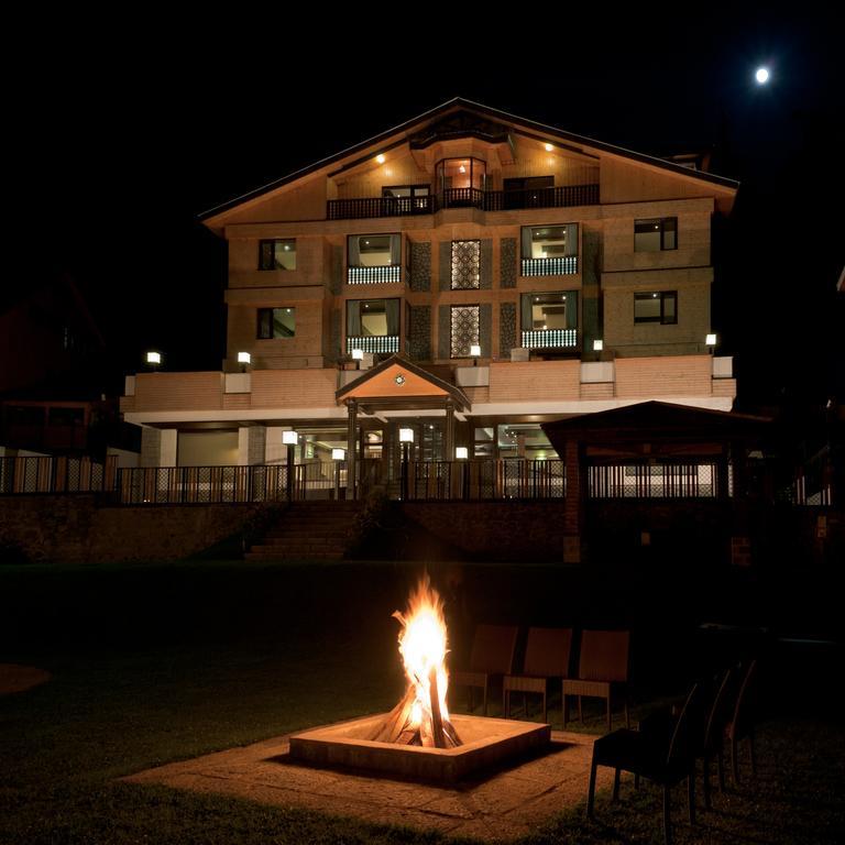 The Vintage Gulmarg Hotel Exterior photo
