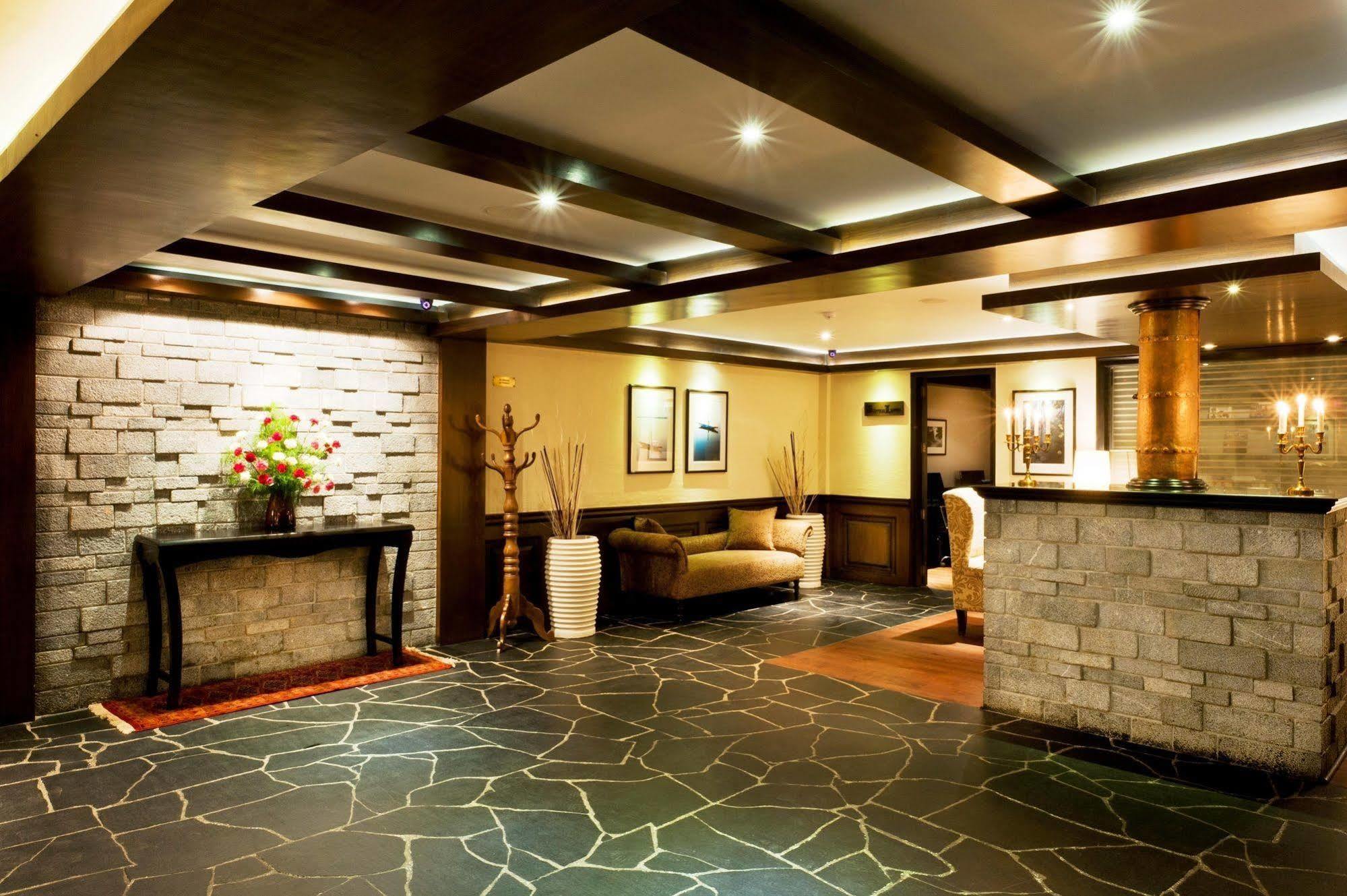 The Vintage Gulmarg Hotel Exterior photo
