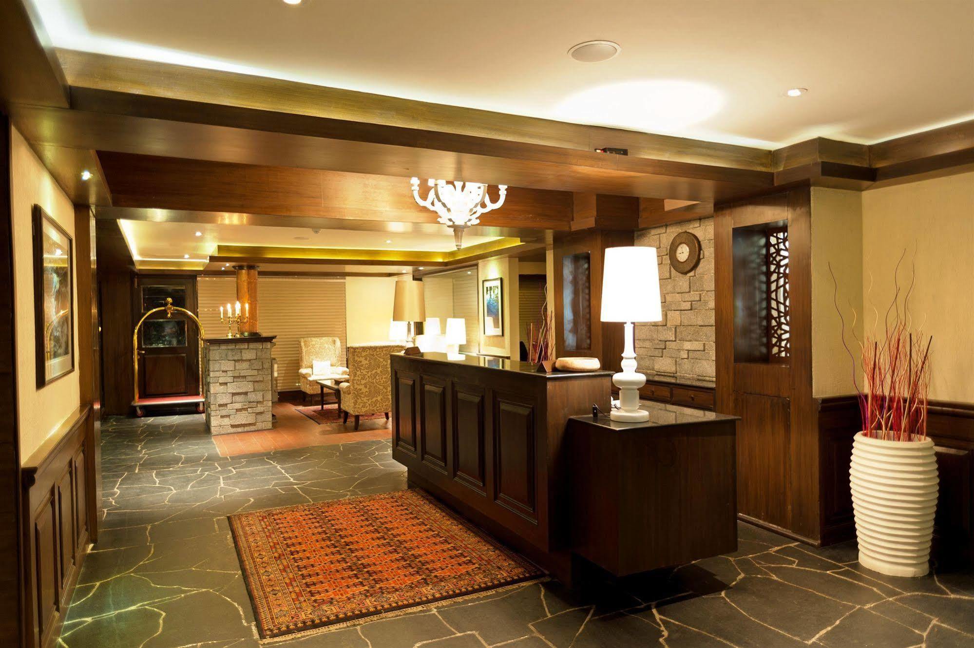 The Vintage Gulmarg Hotel Exterior photo